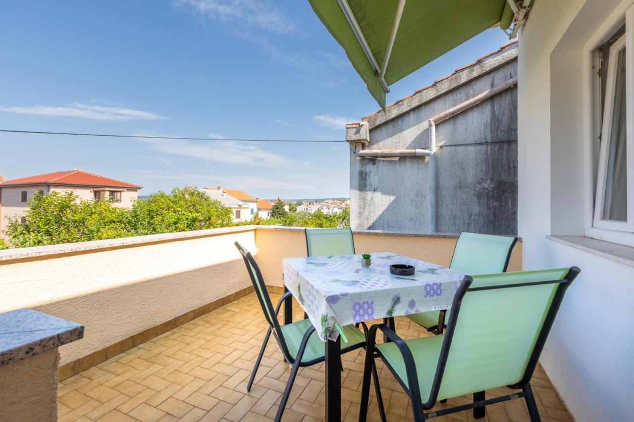Apartments Vesna Punat Exterior photo