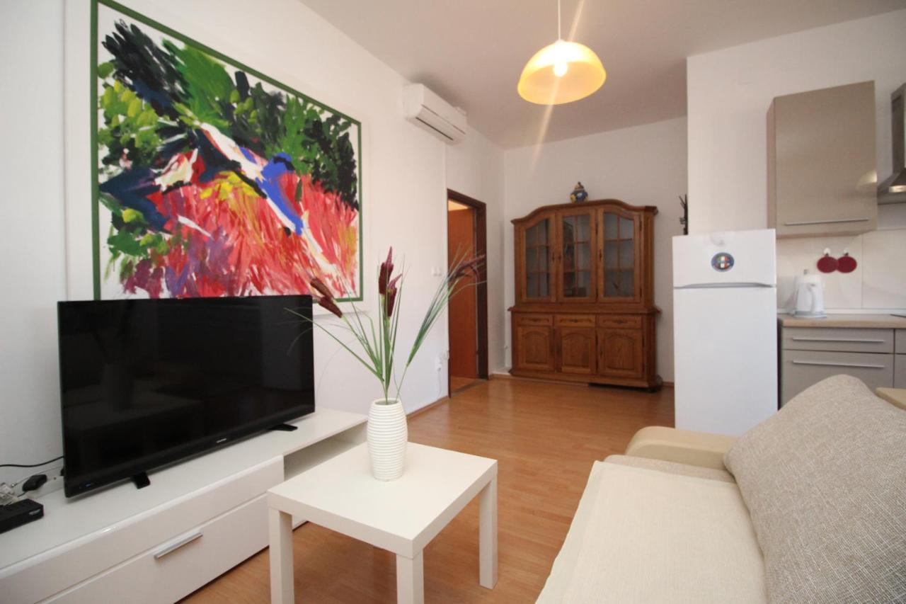 Apartments Vesna Punat Exterior photo